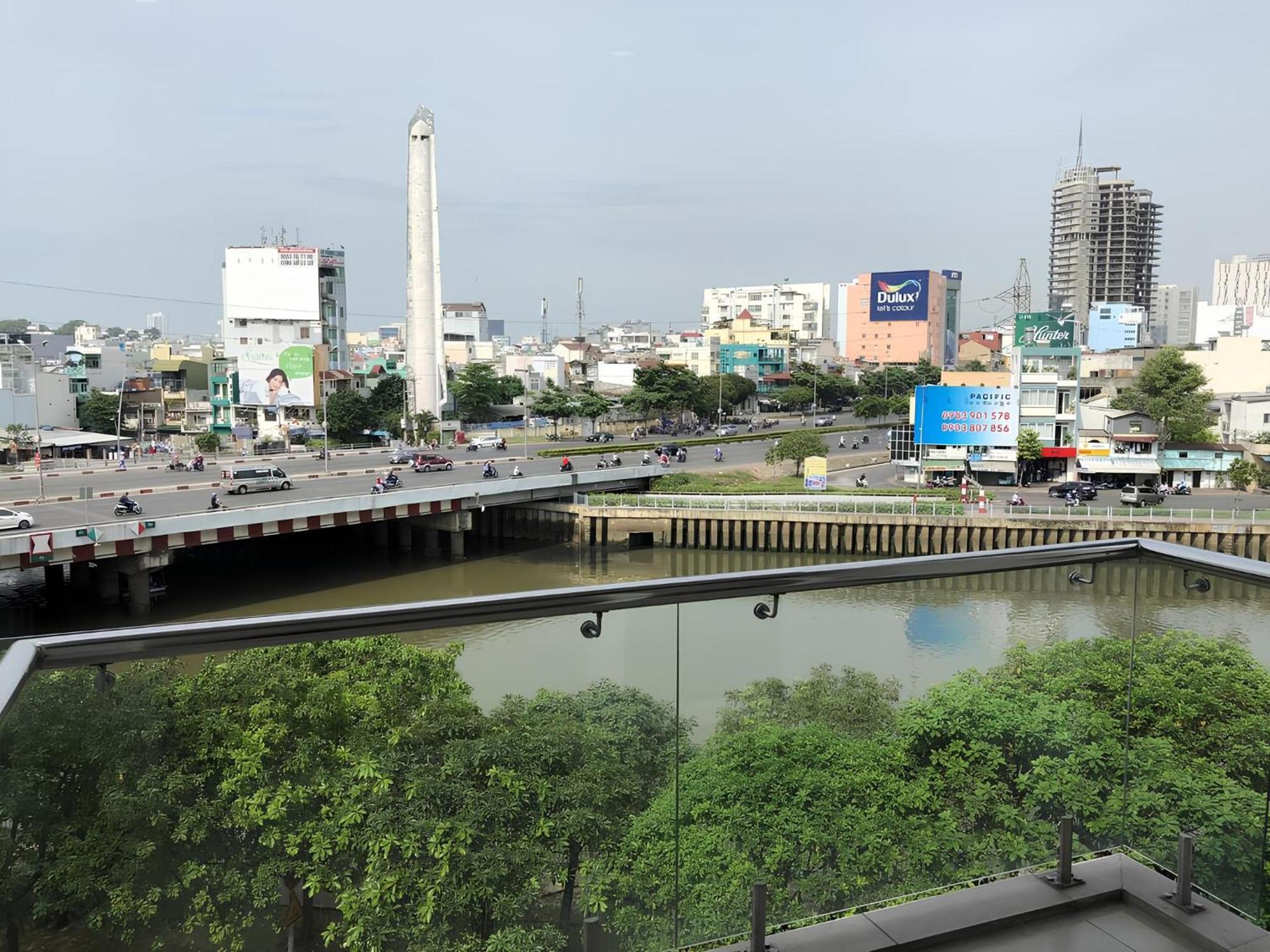 Sunrisehome Ho Chi Minh-staden Exteriör bild